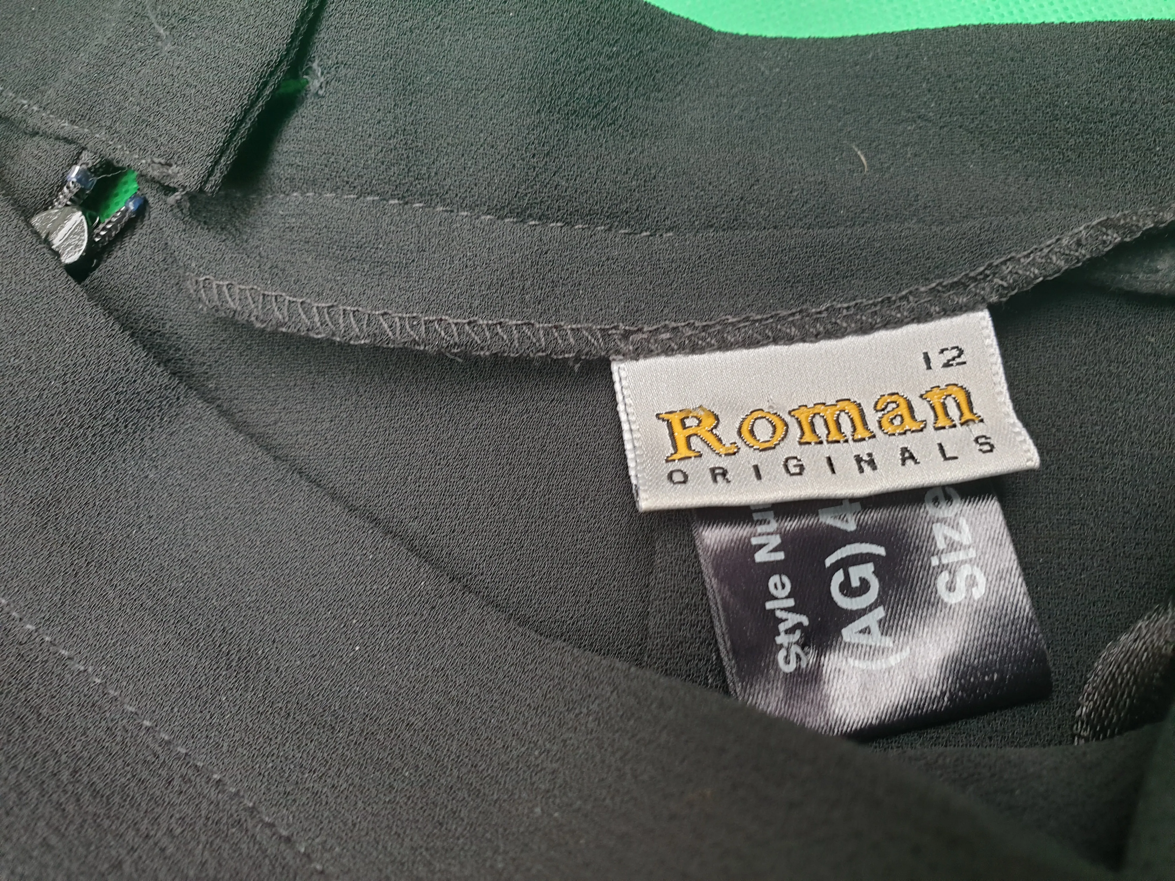 90s Roman Originals black Crepe trousers/chain detail UK12