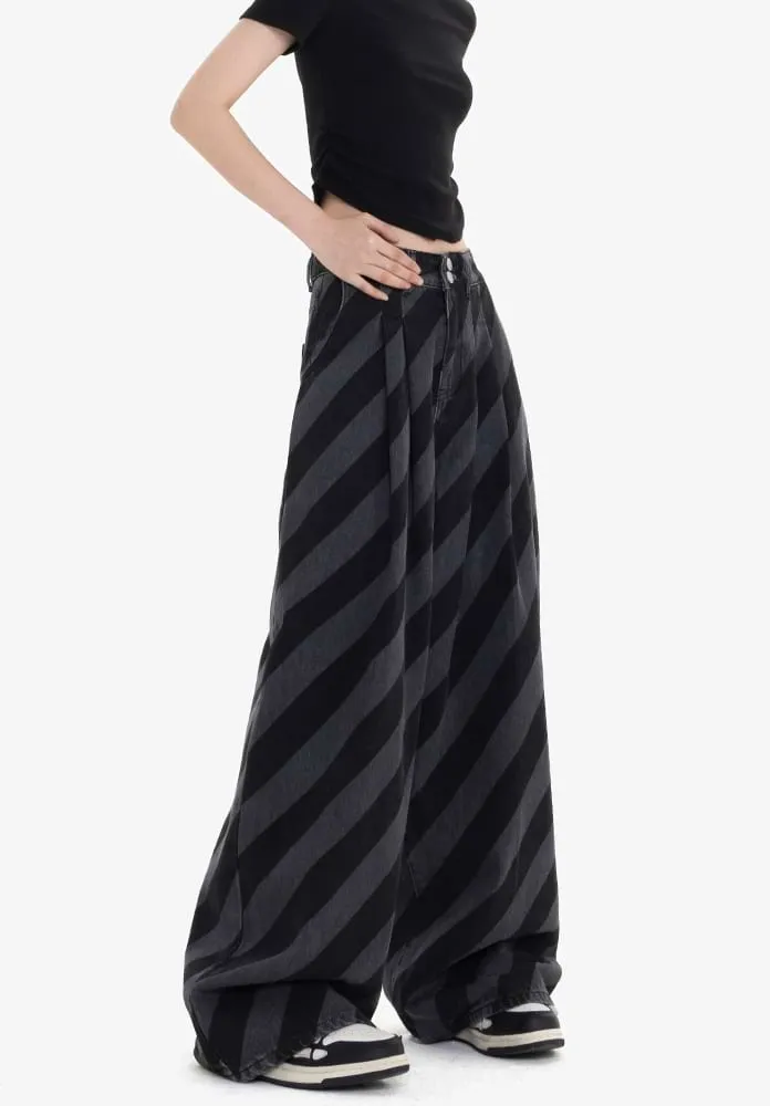 Diagonal Stripe Wide Leg Pants