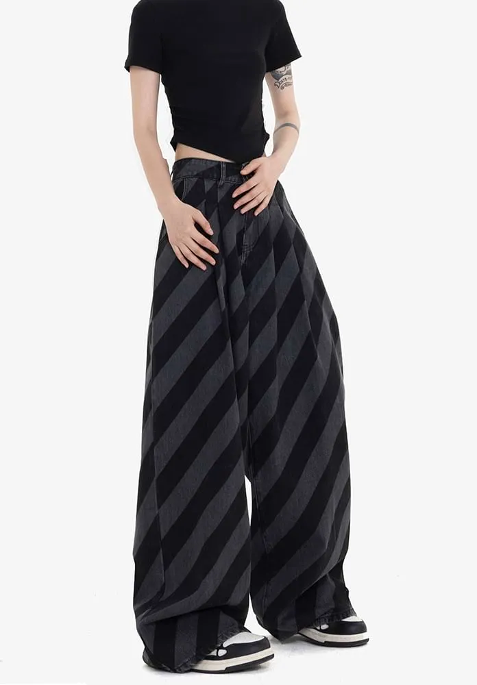 Diagonal Stripe Wide Leg Pants