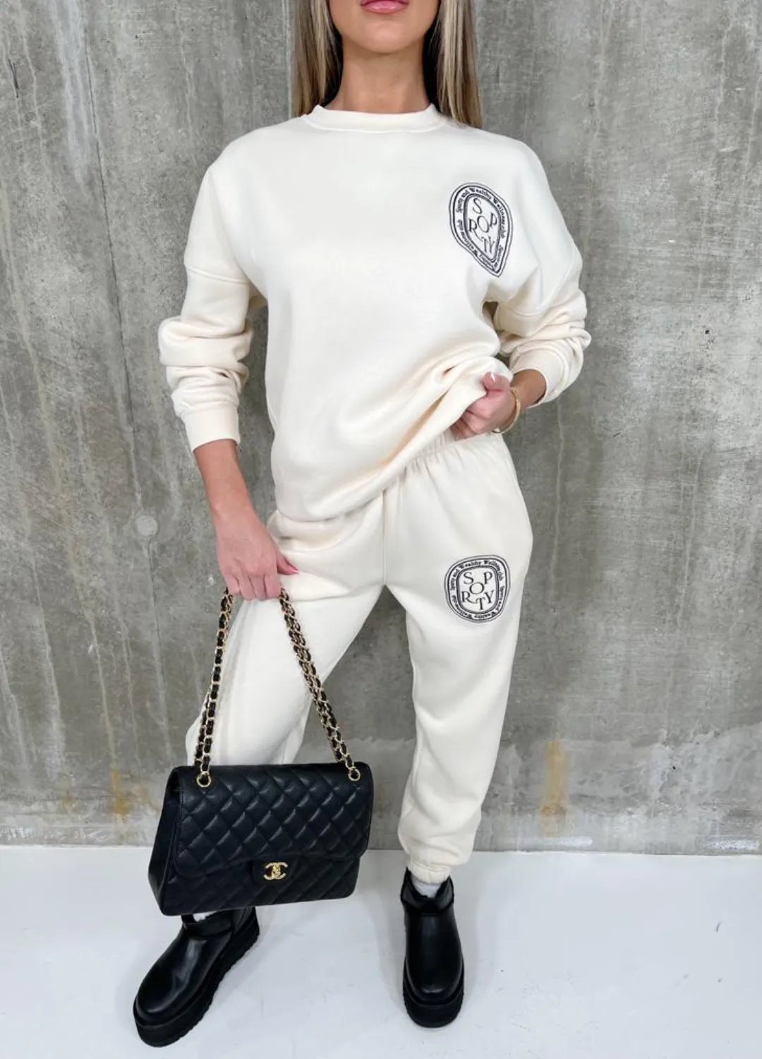 Ecru Sporty & Wealthy Badge embroidered sweater lounge set