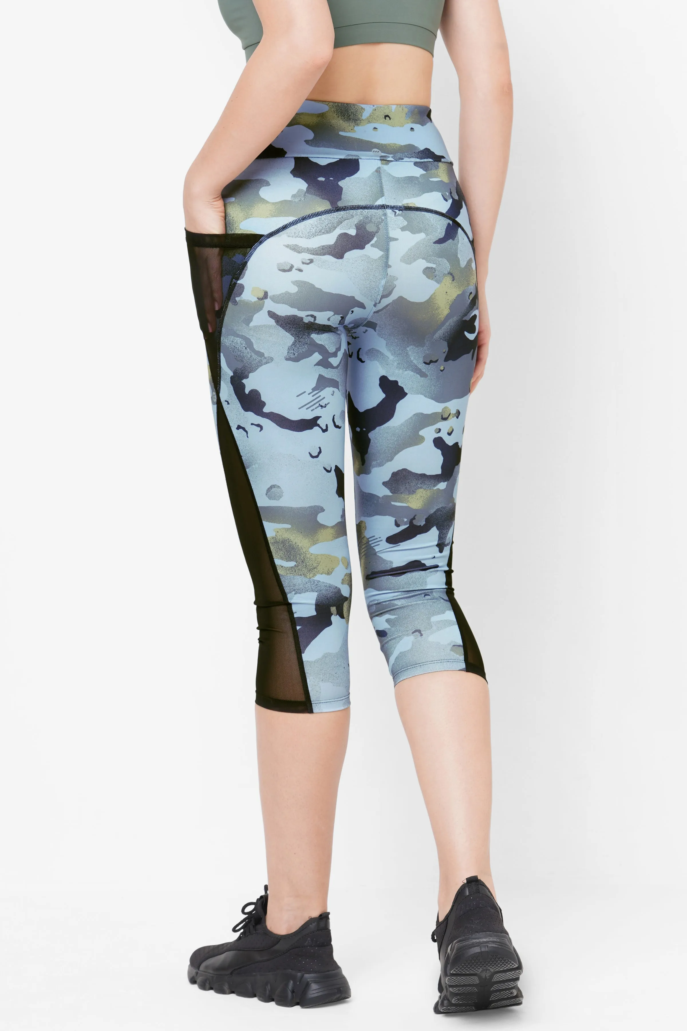 JUST-DRY 3/4 CAMO PRINTED MESH WORKOUT TIGHTS