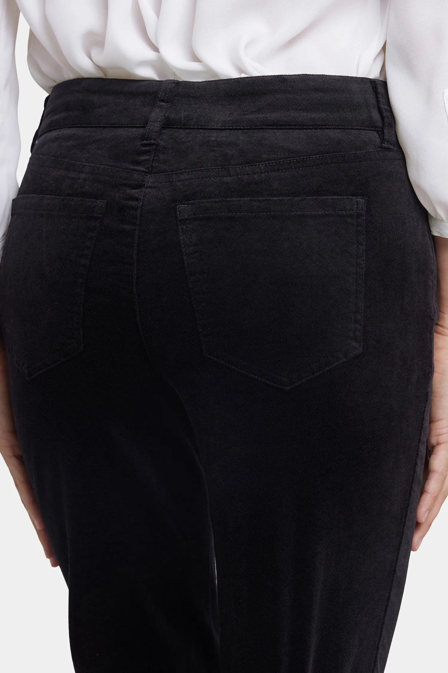 Marilyn Straight Pants In Petite  - Black