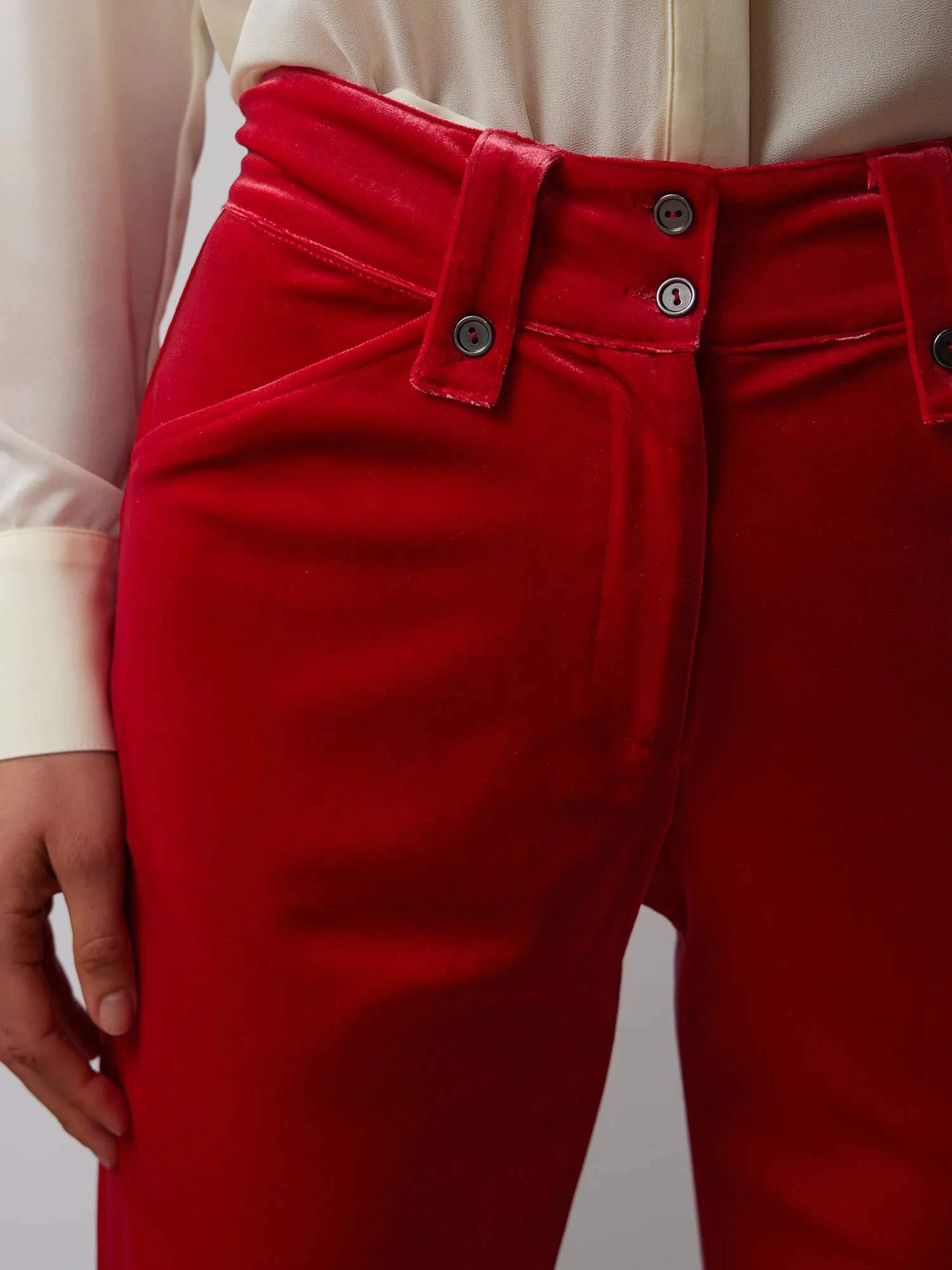 Mid RiseTapered Leg Velvet Pant