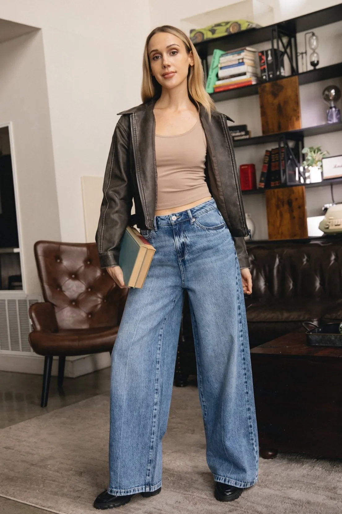 The Baggy Wide Leg Jeans - Medium Indigo