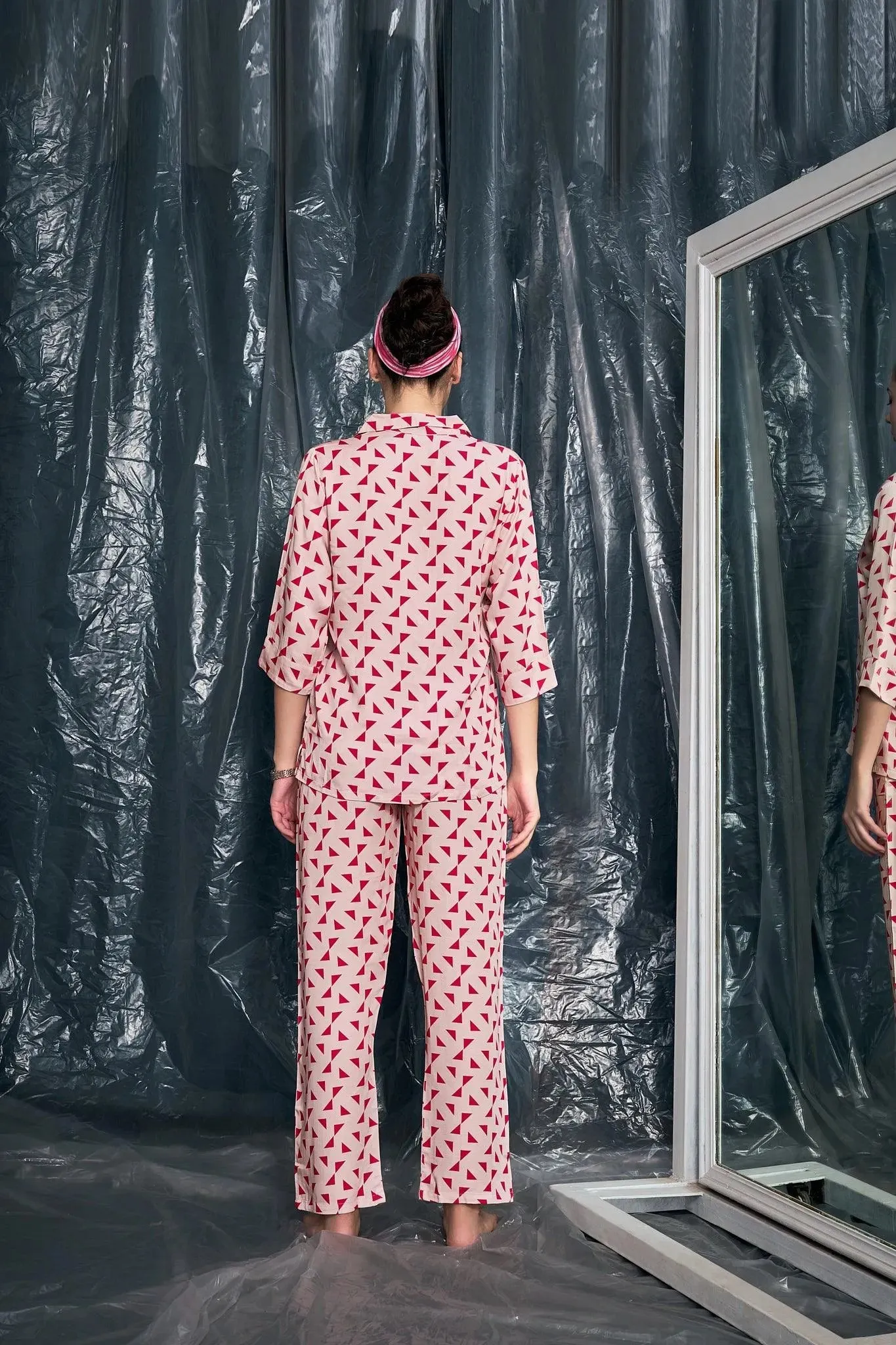 Velure Casual Geometric Print Night Suit