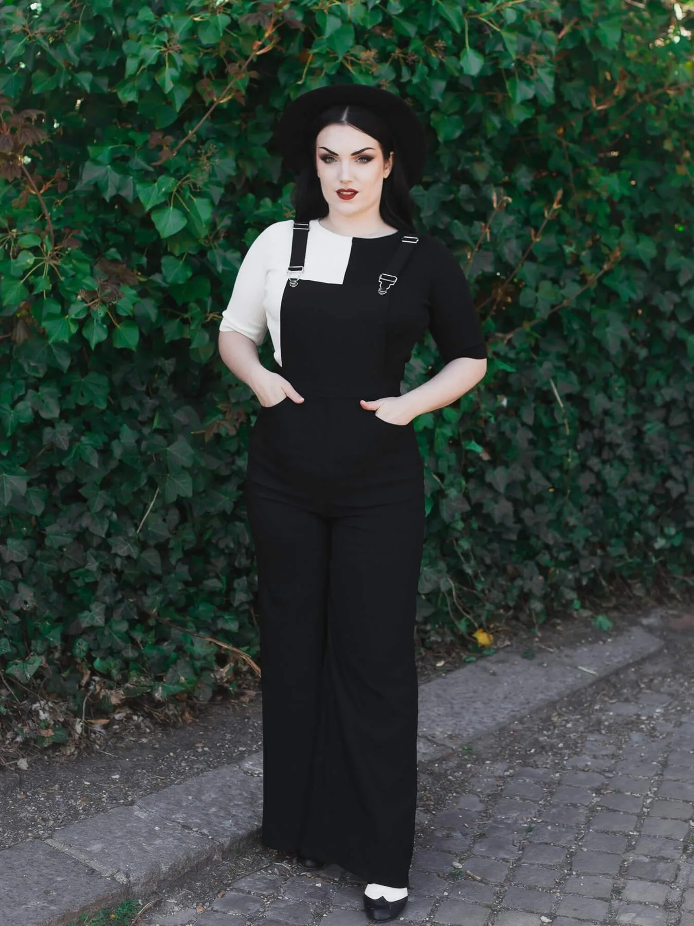 Vintage Style Wide Black Land Girl Dungarees