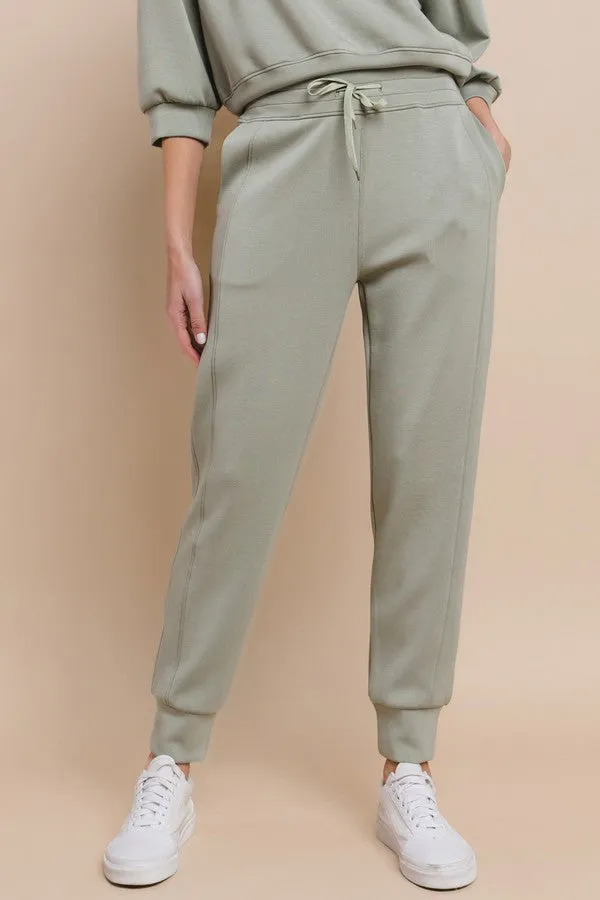 Women’s Sporty Chic Scuba Joggers