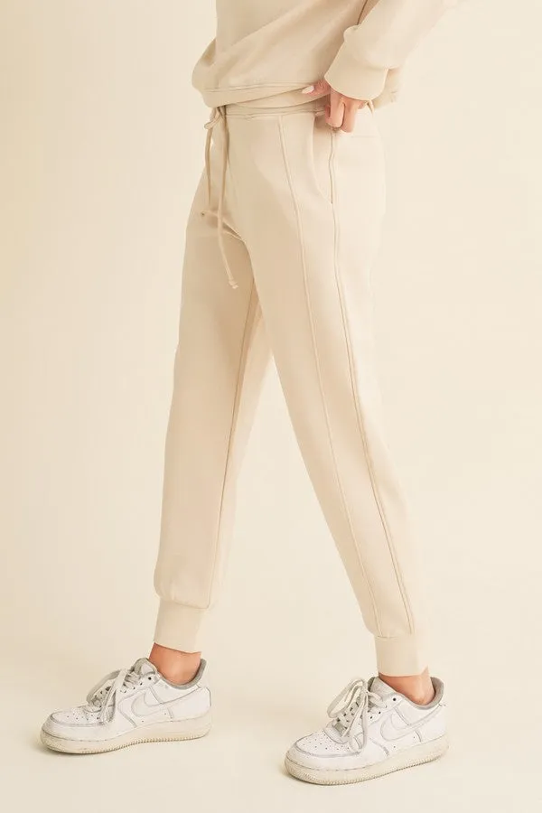 Women’s Sporty Chic Scuba Joggers
